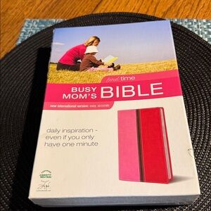 New “Busy Mom’s” Bible - NIV